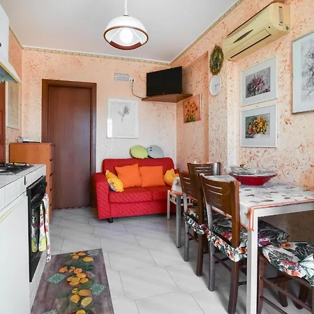 Holiday home Lovely In With House Sea View *